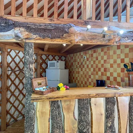 Yourte Cantal Holiday home *