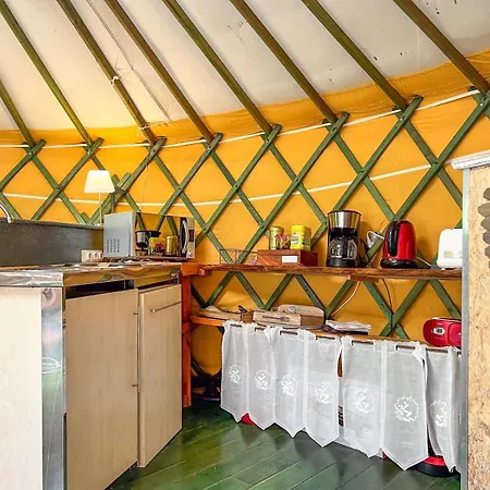 Yourte Cantal Holiday home *